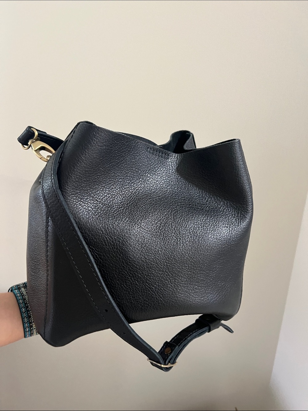 Butterfly Bucket bag by Portland Leather Goods Crossbody with Adjustable Strap - Picture 3 of 6